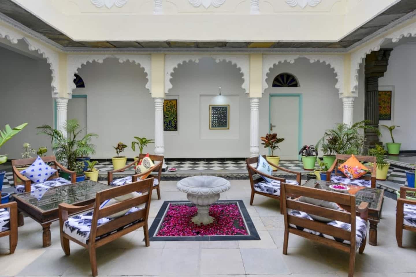 The Eyrie – West Wing Rooms